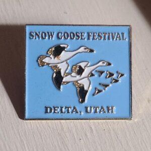 Snow Goose Festival Delta UT Vintage Lapel Pin